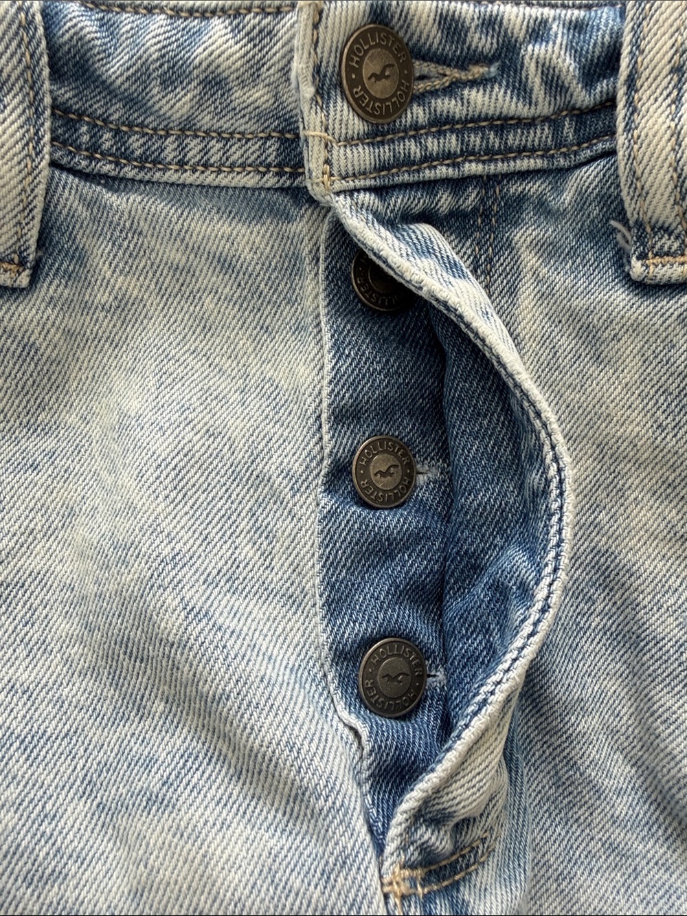 Hollister Faded Light Blue Distressed High Waist Denim Shorts Size W26 / 3 Beach - Picture 16 of 16